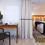 Awo Ξενοδοχείο