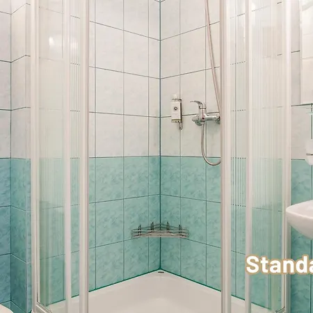 فندق Awo غنيزنو