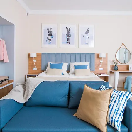 Hotel Awo 3*